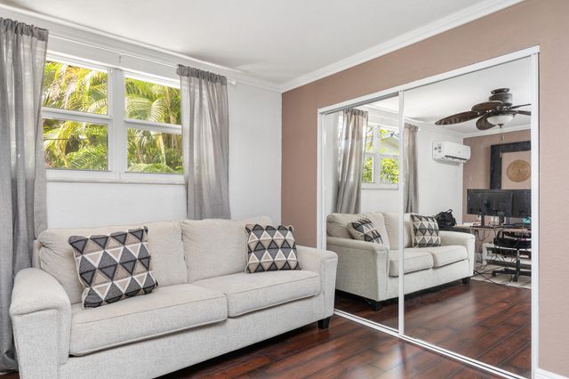 1431 NW 70th Way, Plantation, FL 33313
