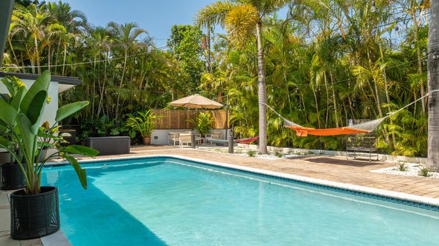 1431 NW 70th Way, Plantation, FL 33313