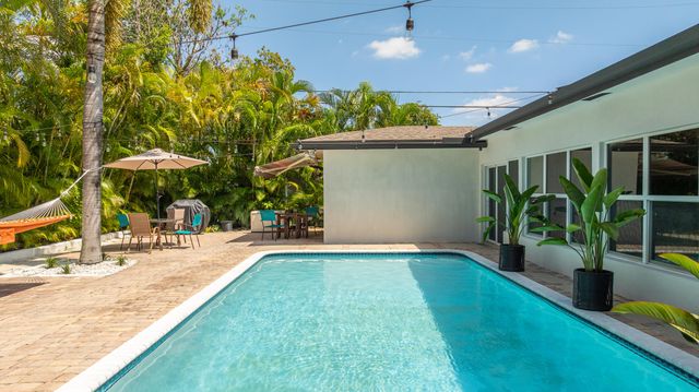 1431 NW 70th Way, Plantation, FL 33313