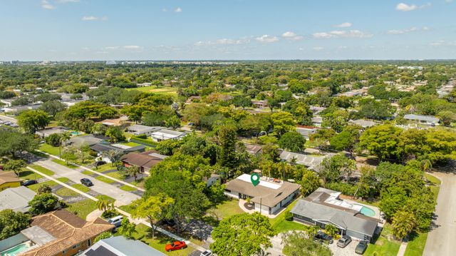 1431 NW 70th Way, Plantation, FL 33313