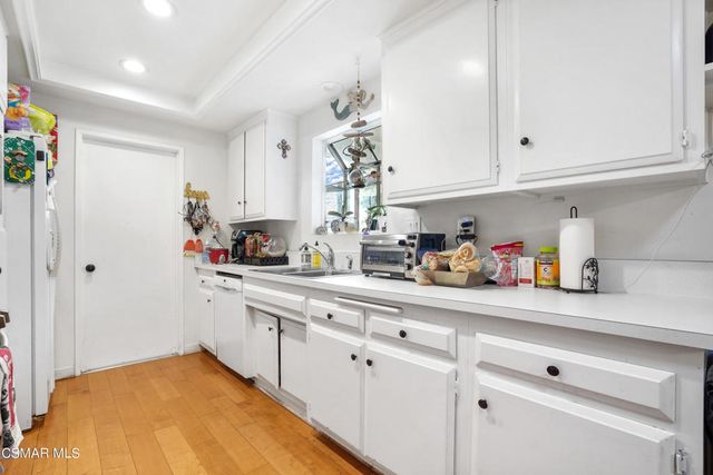 1075 Seybolt Avenue, Camarillo, CA 93010