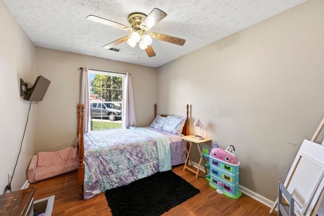 235 Holly Lane, Paris, KY 40361