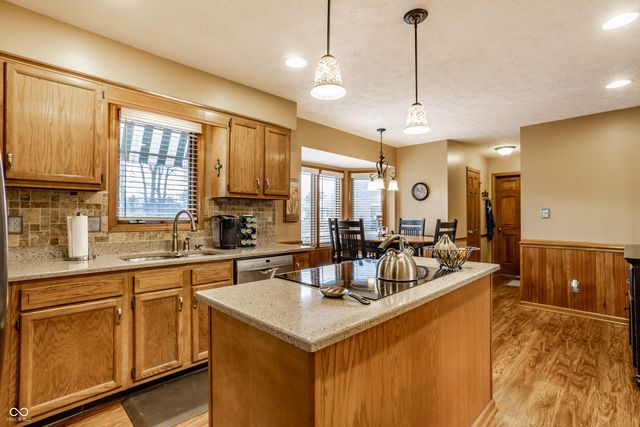 13837 Scott Drive, Carmel, IN 46032