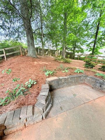 1030 Amber Waves Avenue, Hoschton, GA 30548