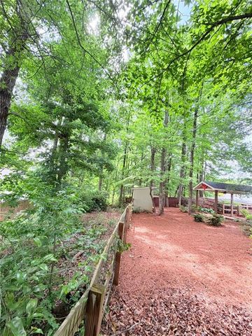 1030 Amber Waves Avenue, Hoschton, GA 30548
