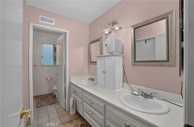 1270 Sherry Way, Redlands, CA 92374