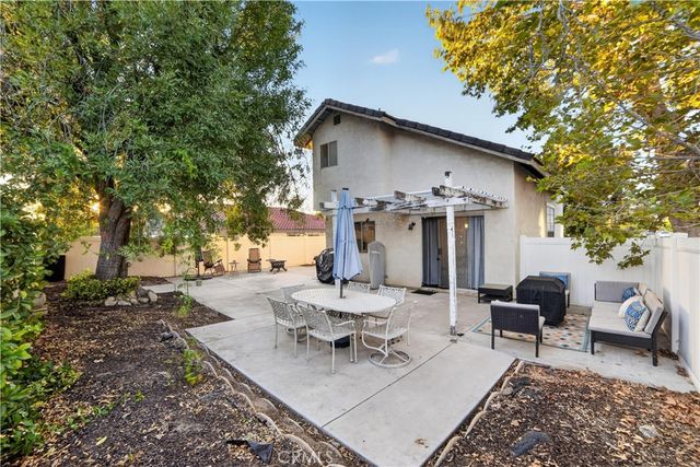 1270 Sherry Way, Redlands, CA 92374