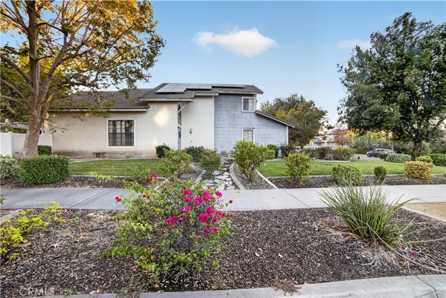 1270 Sherry Way, Redlands, CA 92374