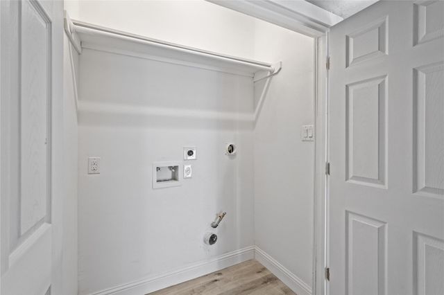 2116 Bidwell Drive, Houston, TX 77018