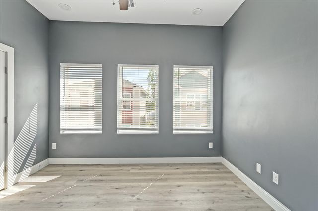 2116 Bidwell Drive, Houston, TX 77018