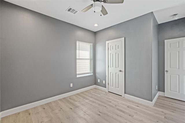 2116 Bidwell Drive, Houston, TX 77018