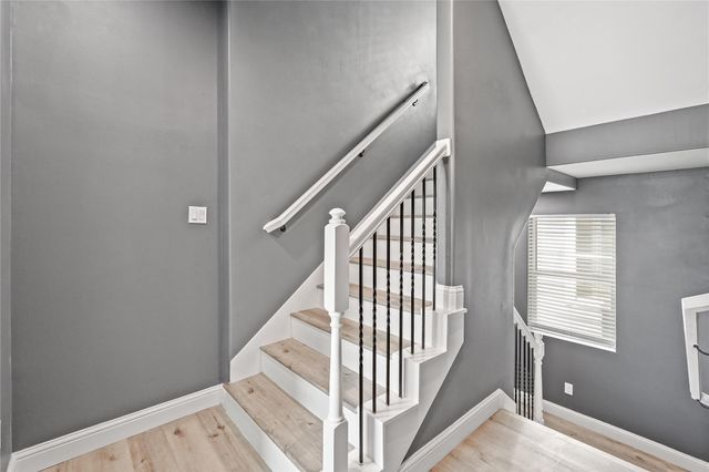 2116 Bidwell Drive, Houston, TX 77018