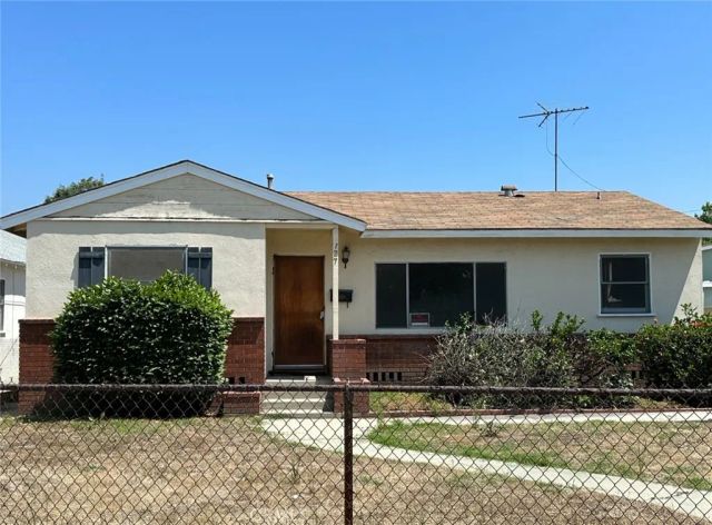 725 W Crescent, Azusa, CA 91702