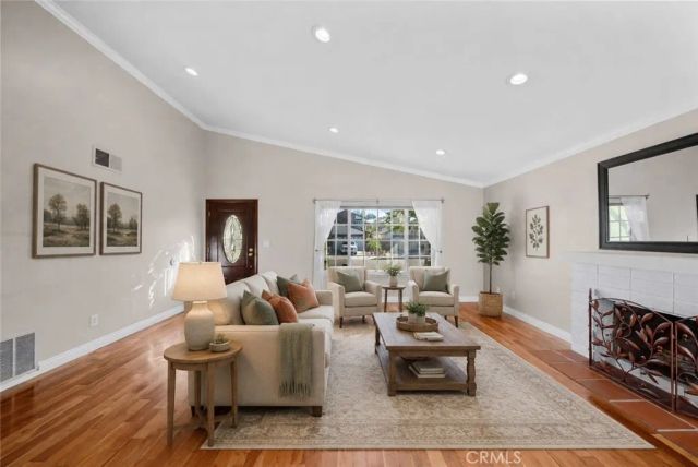25415 Via Impreso, Valencia, CA 91355