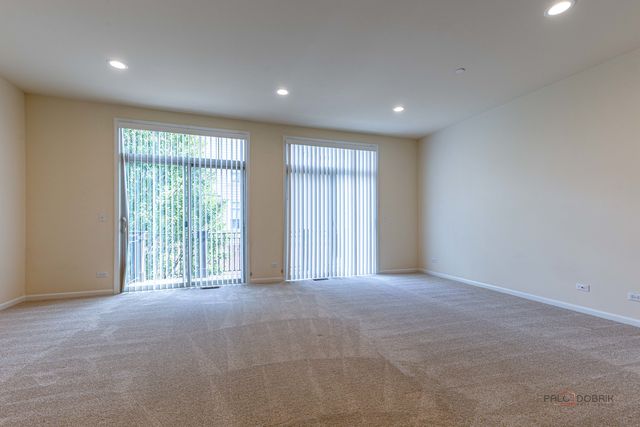 409 Alpine Springs Drive, Vernon Hills, IL 60061