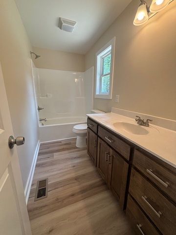2305 charlie davis road, Goodspring, TN 38460