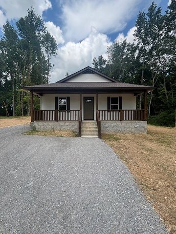 2305 charlie davis road, Goodspring, TN 38460