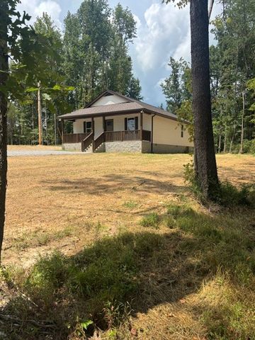 2305 charlie davis road, Goodspring, TN 38460