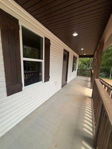 2305 charlie davis road, Goodspring, TN 38460