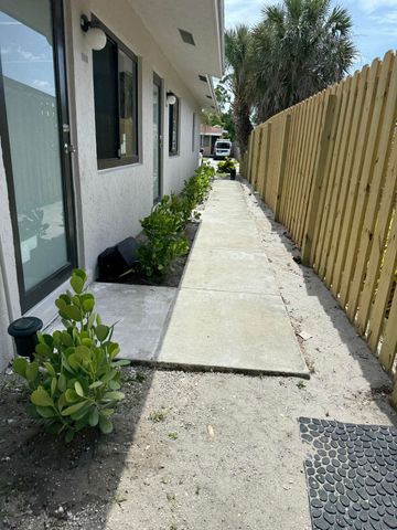 1609 N J Street, Lake Worth Beach, FL 33460