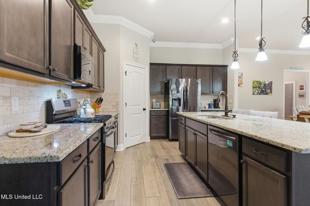 24641 Knollwood Drive, Pass Christian, MS 39571