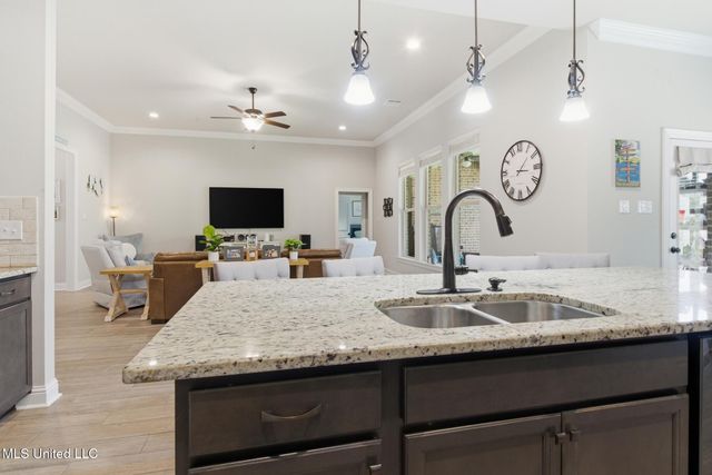 24641 Knollwood Drive, Pass Christian, MS 39571