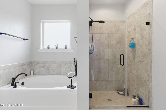 24641 Knollwood Drive, Pass Christian, MS 39571