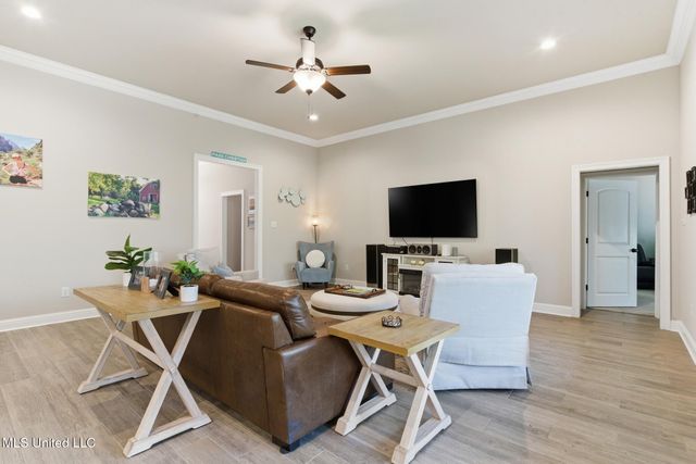 24641 Knollwood Drive, Pass Christian, MS 39571