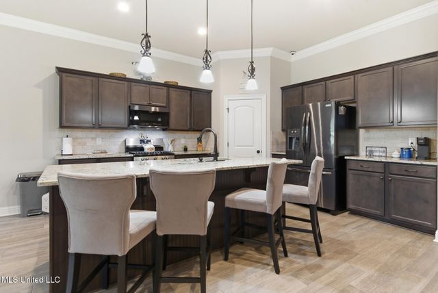 24641 Knollwood Drive, Pass Christian, MS 39571