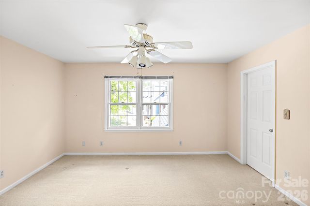 5636 Ivygate Lane, Charlotte, NC 28226