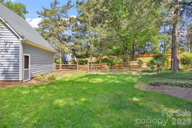 5636 Ivygate Lane, Charlotte, NC 28226