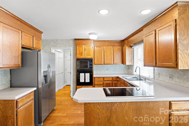 5636 Ivygate Lane, Charlotte, NC 28226