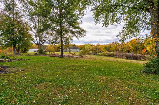 4732 W 630 S, Huntingburg, IN 47542