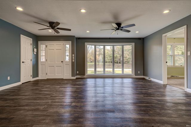 4732 W 630 S, Huntingburg, IN 47542