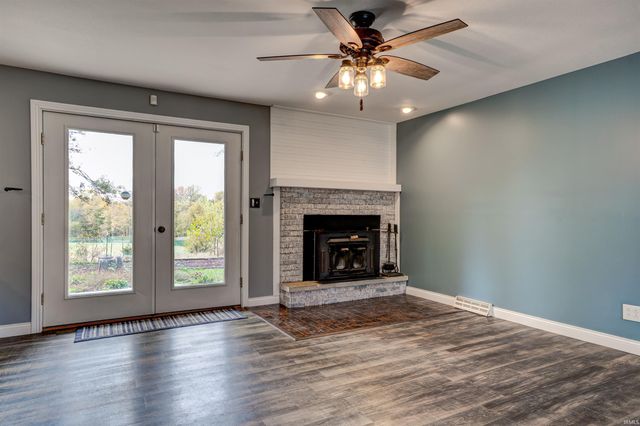 4732 W 630 S, Huntingburg, IN 47542