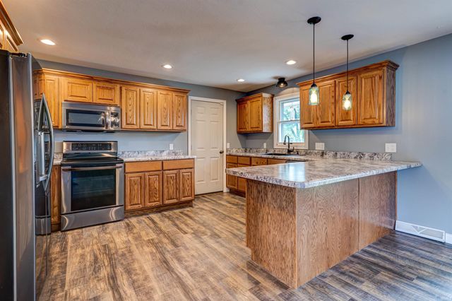 4732 W 630 S, Huntingburg, IN 47542