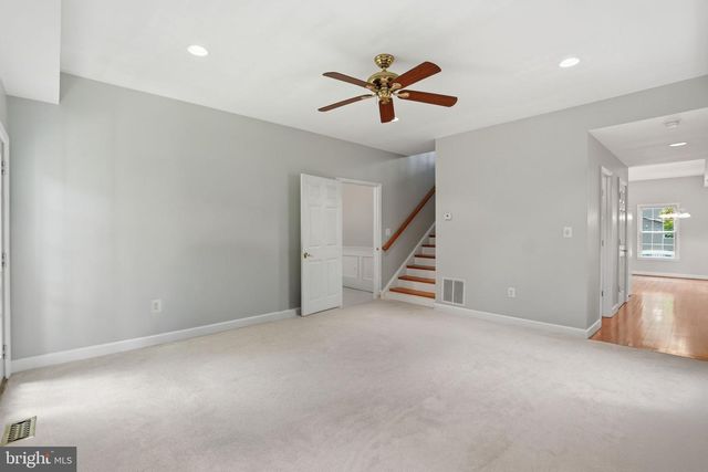 8613 VERNON AVE, Alexandria, VA 22309