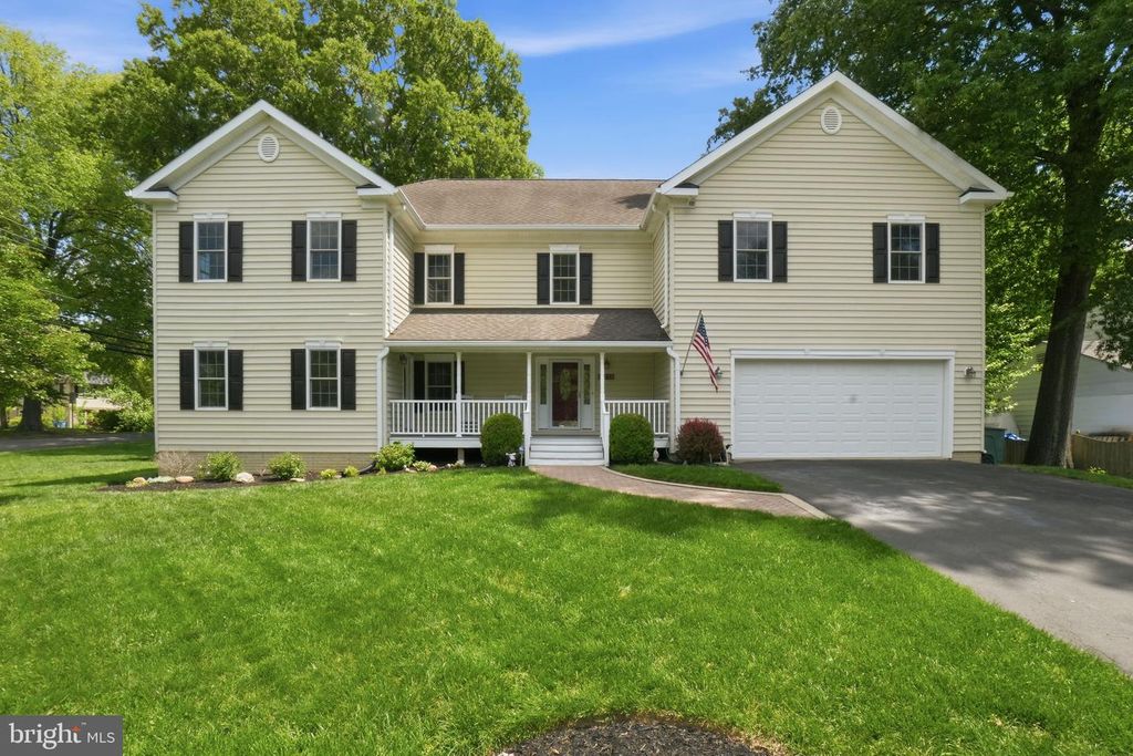 8613 VERNON AVE, Alexandria, VA 22309