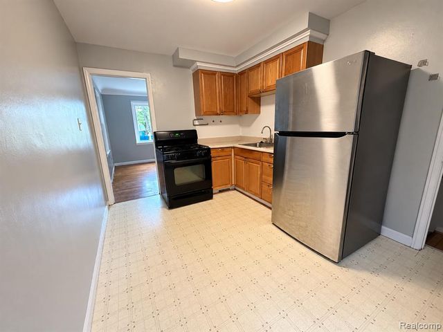 26043 Brush Street, Madison Heights, MI 48071