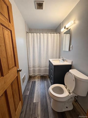 26043 Brush Street, Madison Heights, MI 48071