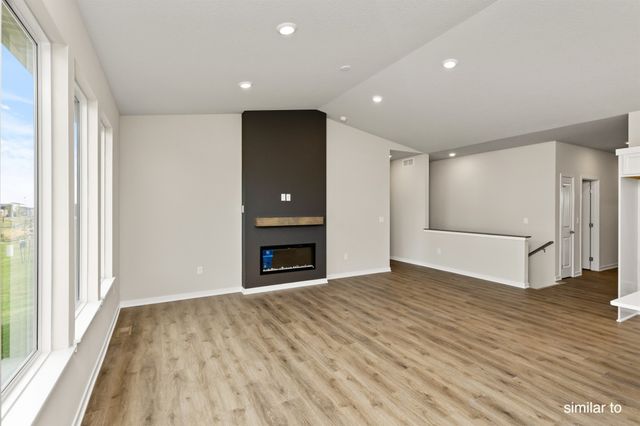 1116 Featherstone Avenue NE, Bondurant, IA 50035