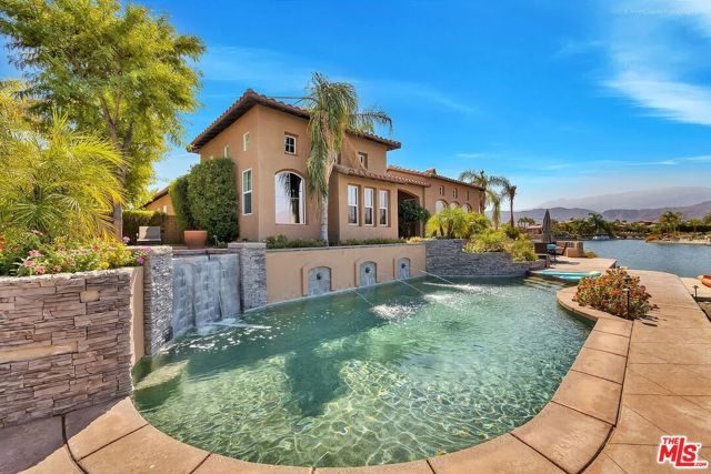 14 Via Santa Velera, Rancho Mirage, CA 92270