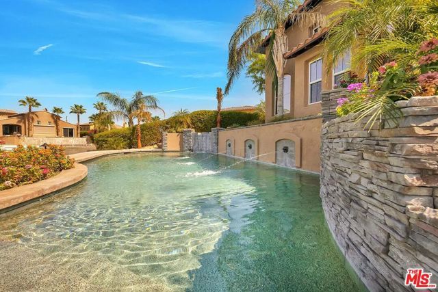 14 Via Santa Velera, Rancho Mirage, CA 92270