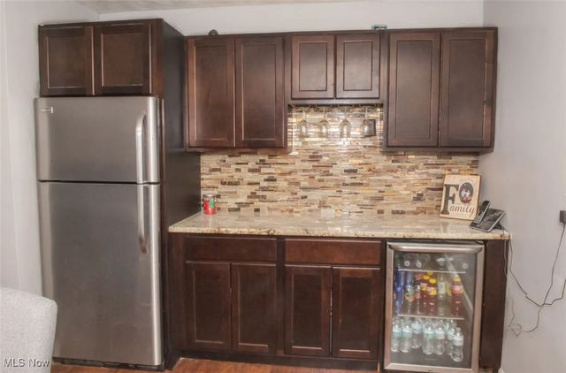 1560 S Meridian Road, Austintown, OH 44511