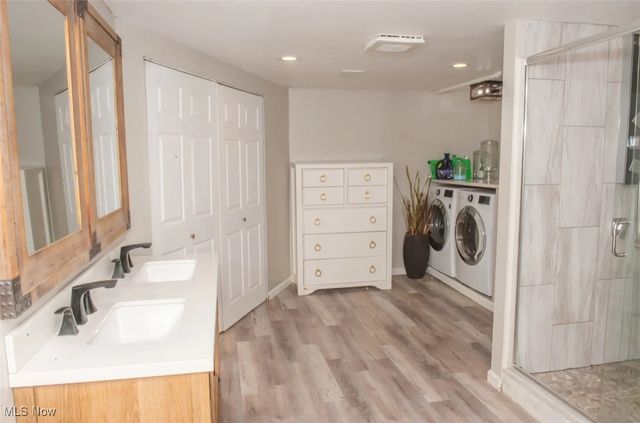 1560 S Meridian Road, Austintown, OH 44511