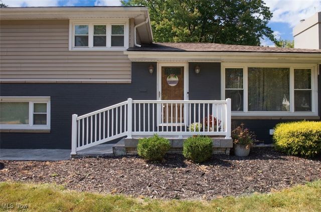 1560 S Meridian Road, Austintown, OH 44511