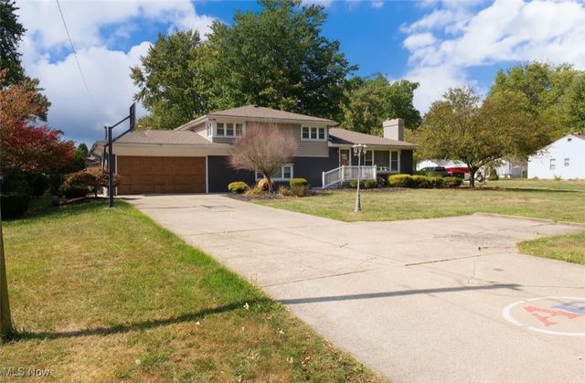 1560 S Meridian Road, Austintown, OH 44511