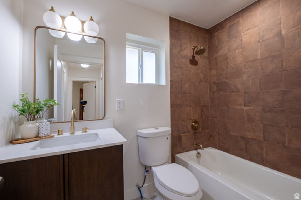 Image 11 of property listing at 1270 E CRYSTAL AVE, Salt Lake City, UT 84106
