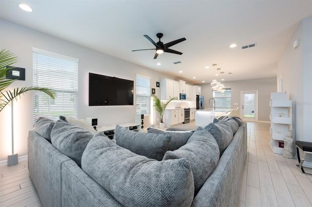 619 CHEVAL LANE, Debary, FL 32713