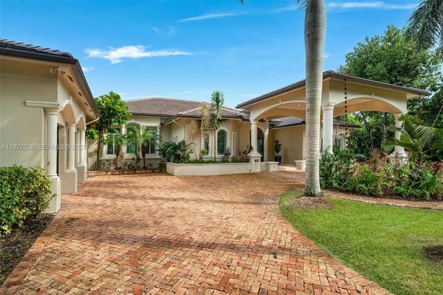 6890 SW 94th Street, Pinecrest, FL 33156
